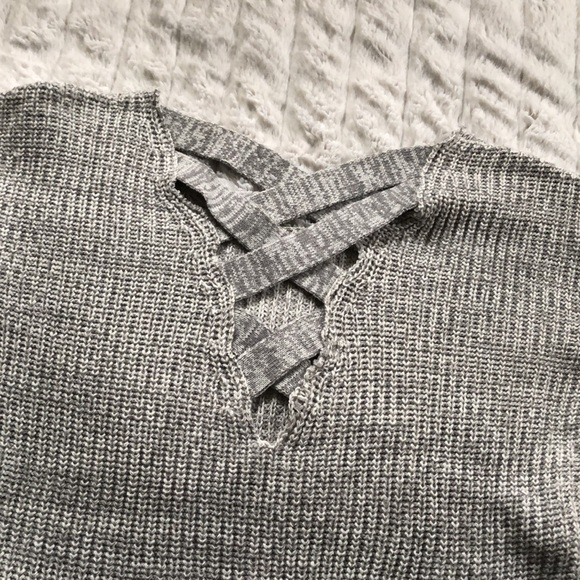 Nordstrom Sweaters - 2/$25!‎ ⭐️ Nordstrom Poof Excellence Cross-Back Sweater